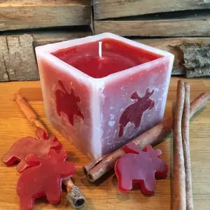Elchkerze – Elch weiß und rot